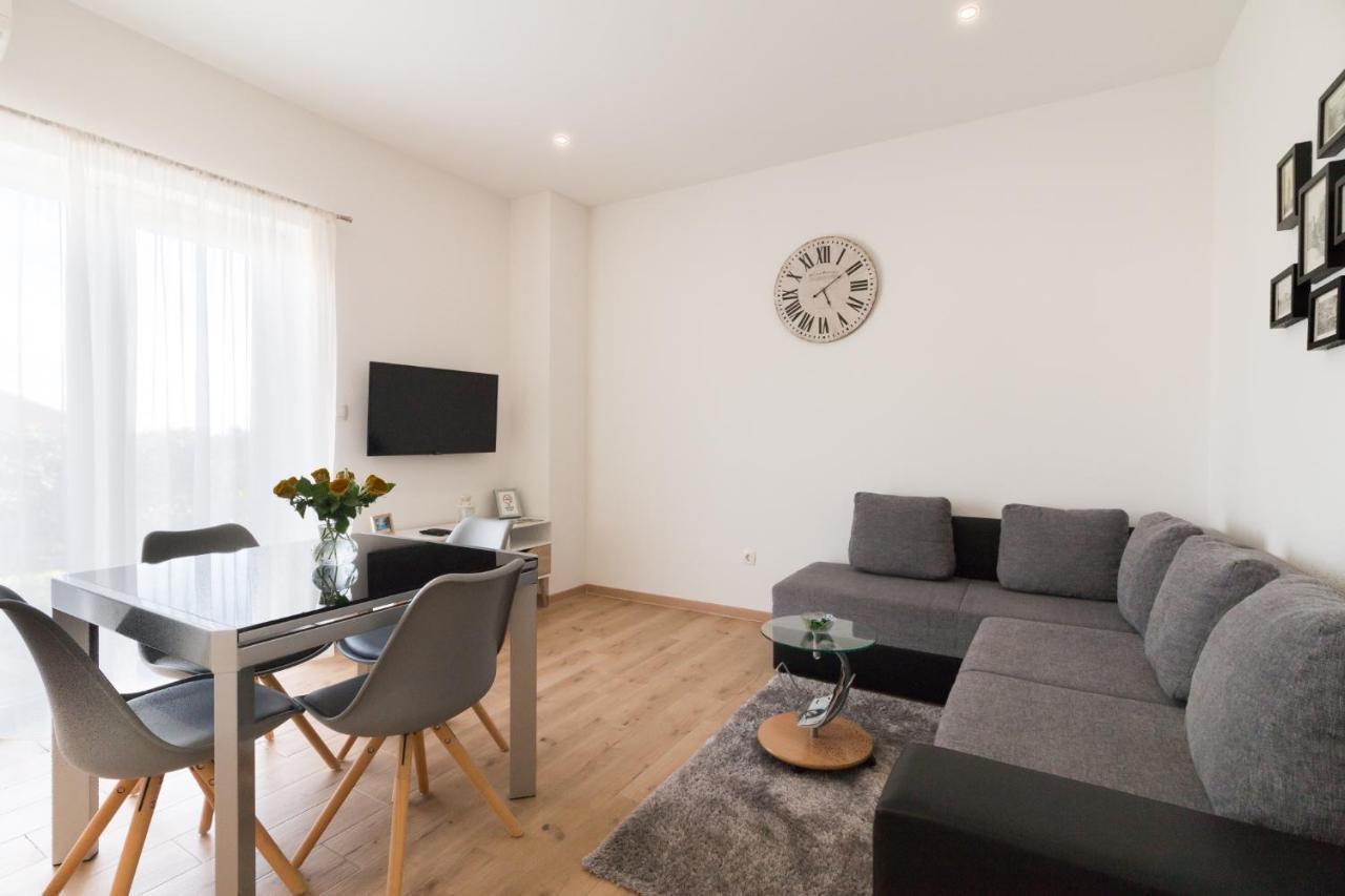 ספליט Apartments Lusani מראה חיצוני תמונה