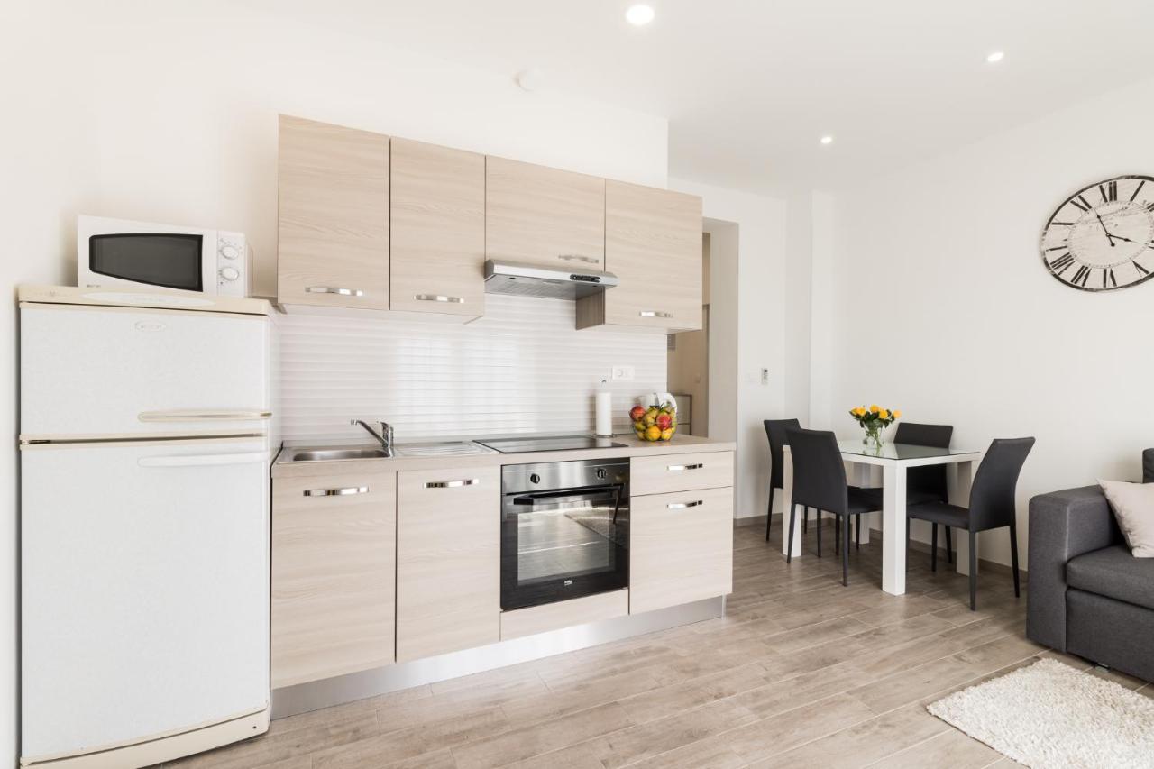 ספליט Apartments Lusani מראה חיצוני תמונה