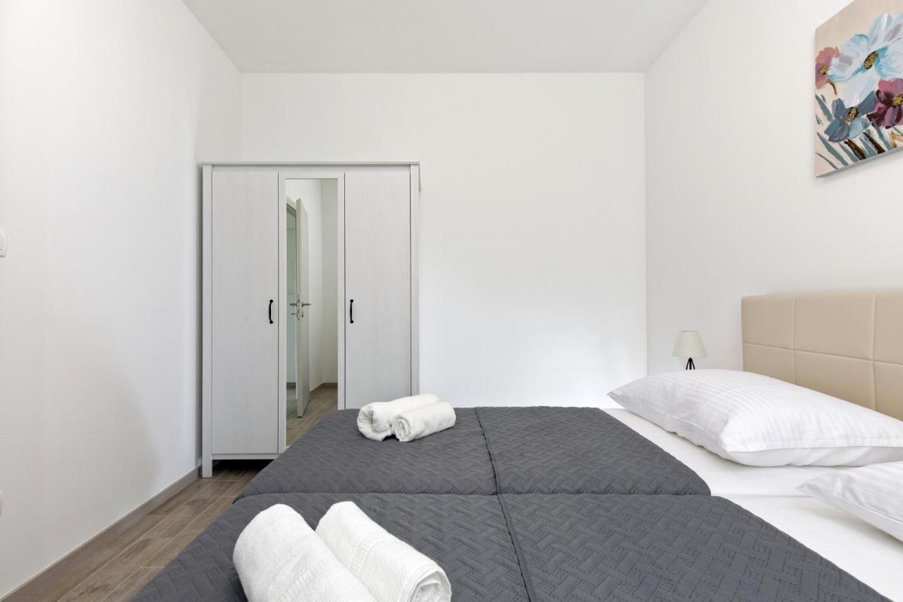 ספליט Apartments Lusani מראה חיצוני תמונה
