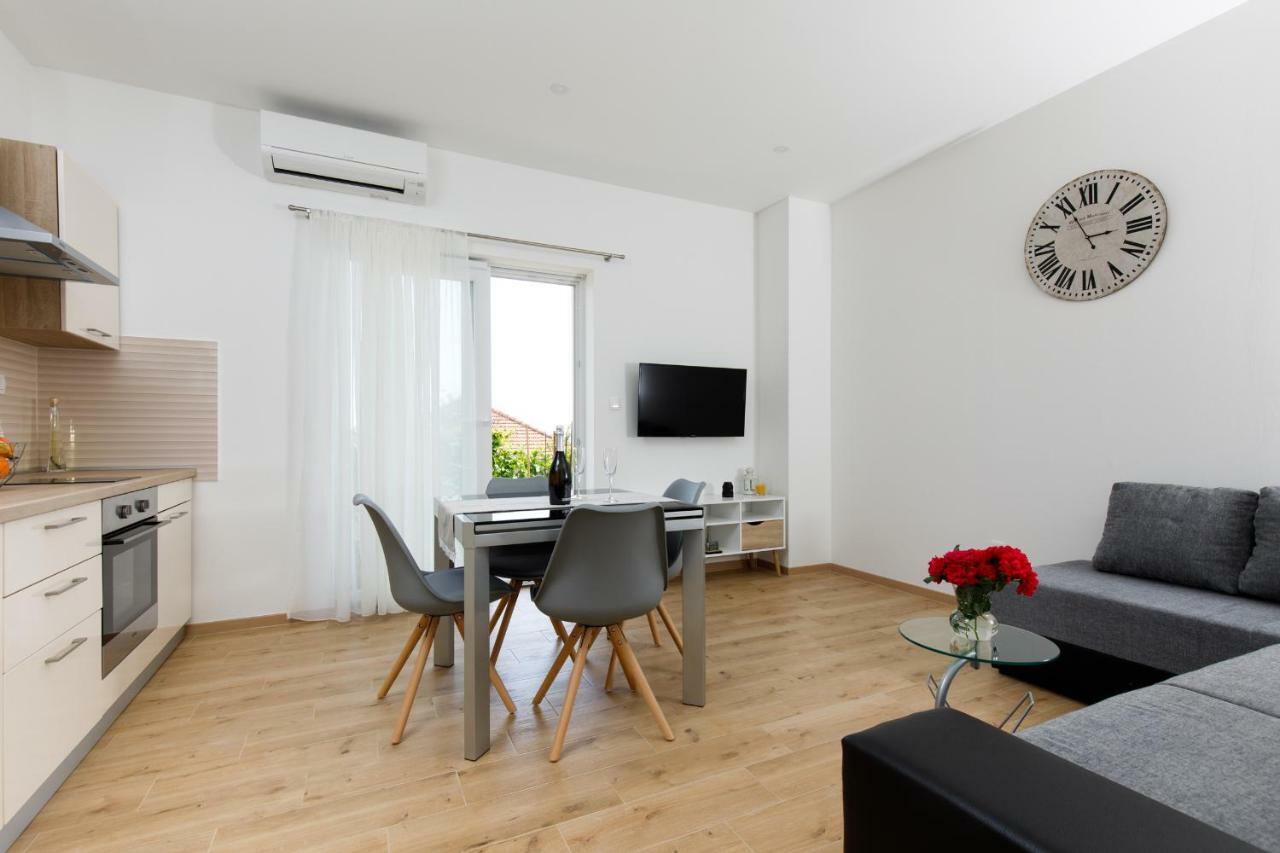 ספליט Apartments Lusani מראה חיצוני תמונה