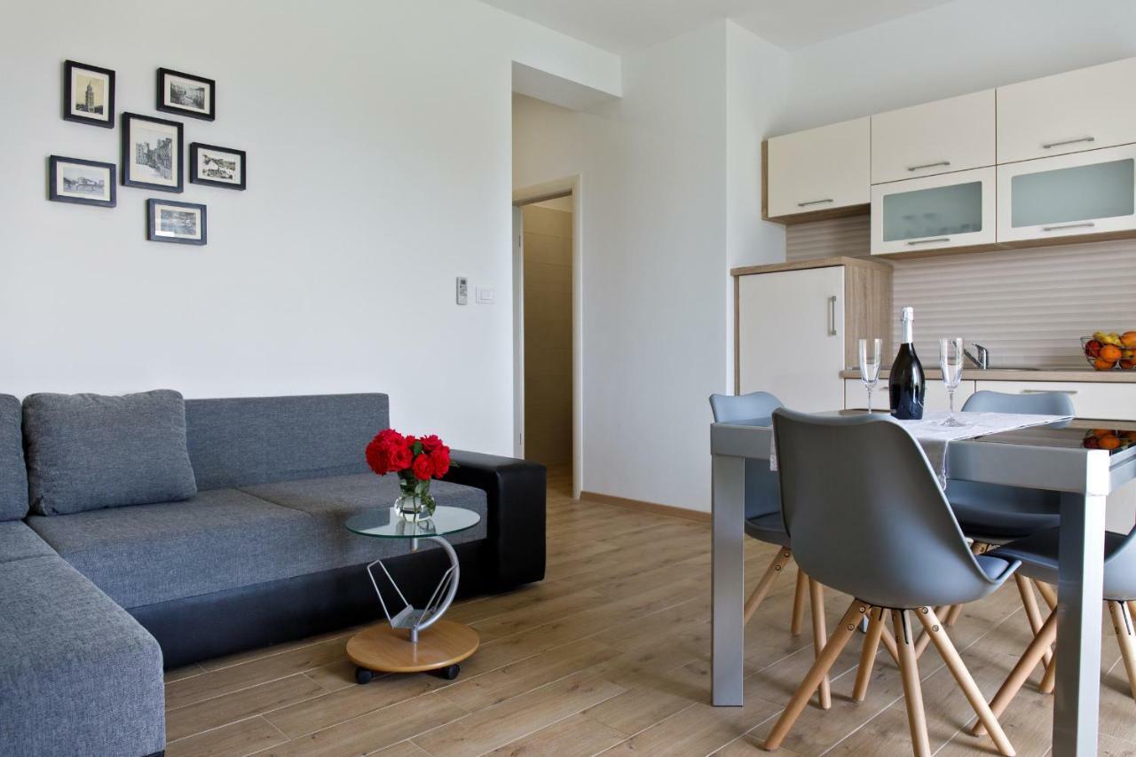 ספליט Apartments Lusani מראה חיצוני תמונה