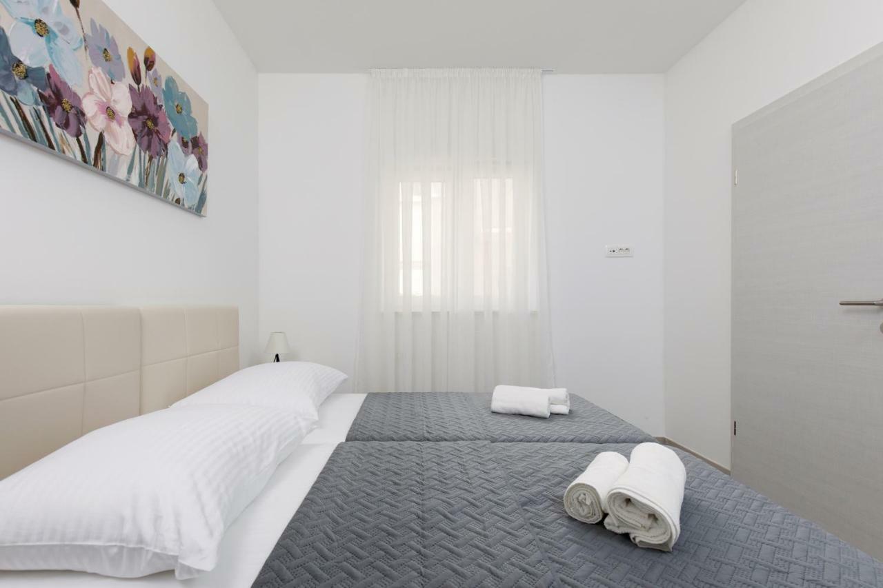 ספליט Apartments Lusani מראה חיצוני תמונה