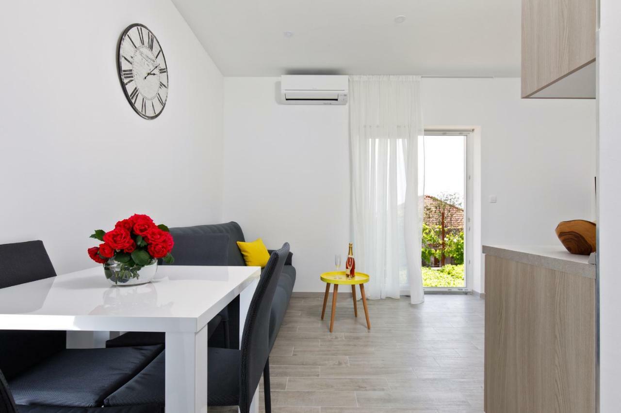 ספליט Apartments Lusani מראה חיצוני תמונה