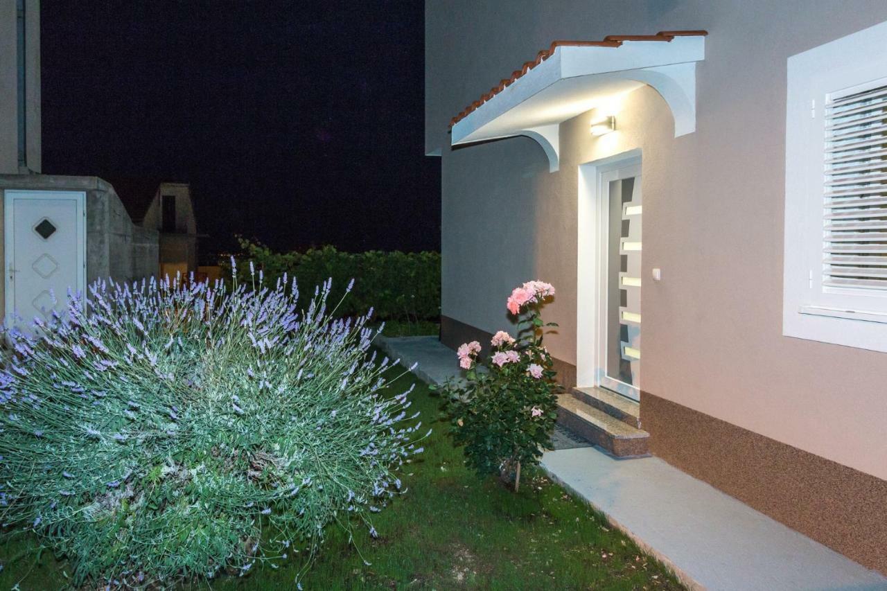 ספליט Apartments Lusani מראה חיצוני תמונה